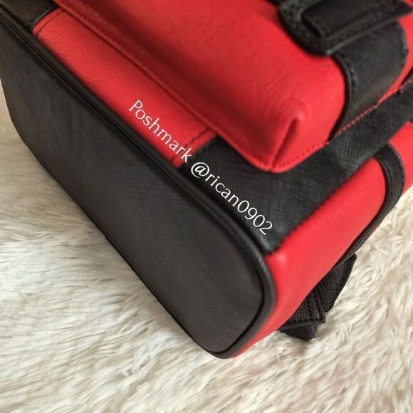 Loungefly Marvel Deadpool Mini Backpack and Wallet - Picture 4 of 11